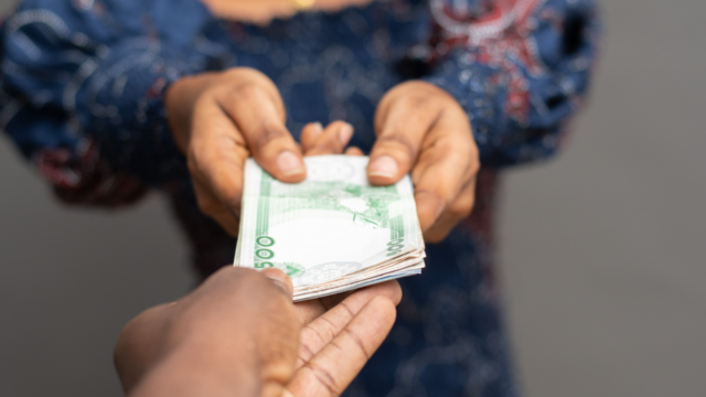 Black White Red Simple Modern Elegant Video How To YouTube Thumbnail (24)